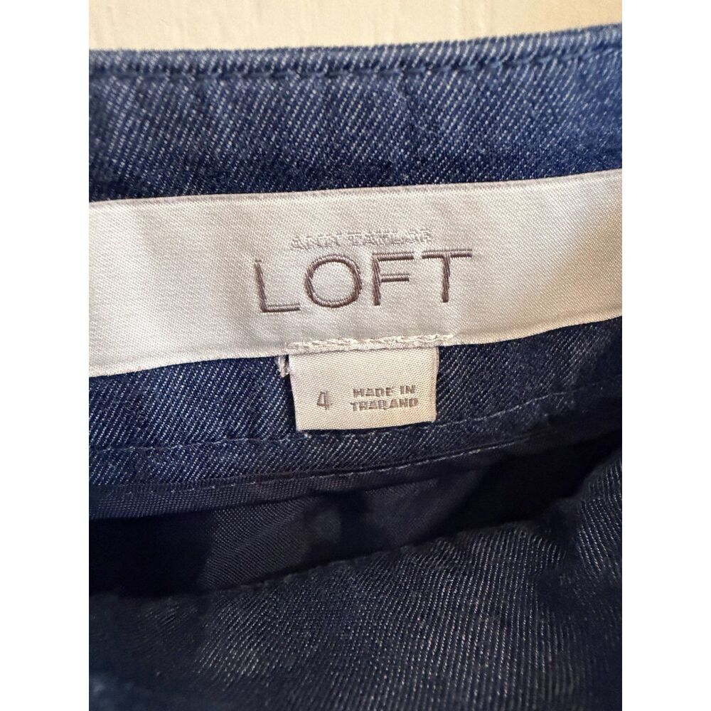 Ann Taylor LOFT Chambray Denim skirt Button Front Lined mid length S4 - Picture 6 of 8